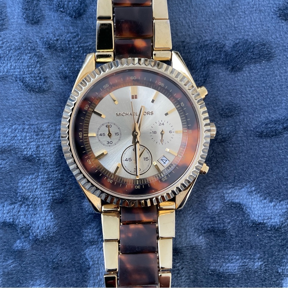 Michael Kors MK5963 Clarkson Women’s Tortoise Gold Steel Chronograph watch w/box
